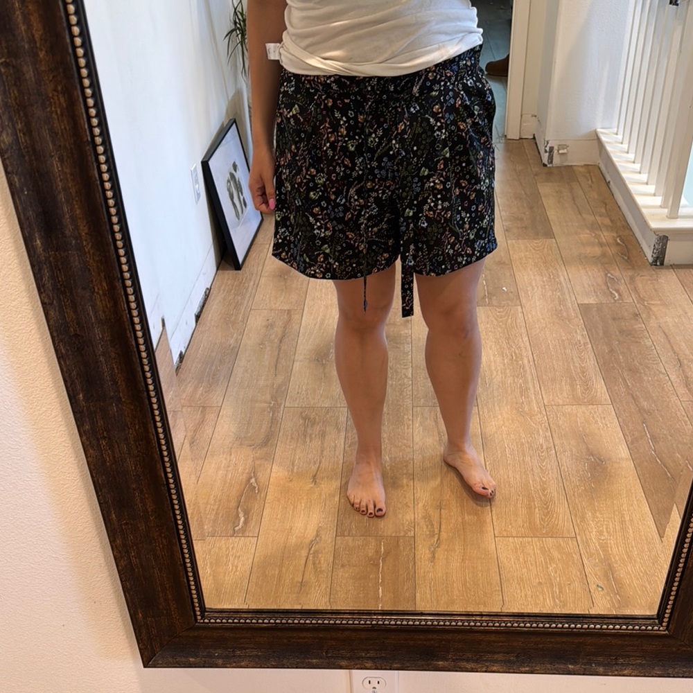 Floral Black Women's Shorts